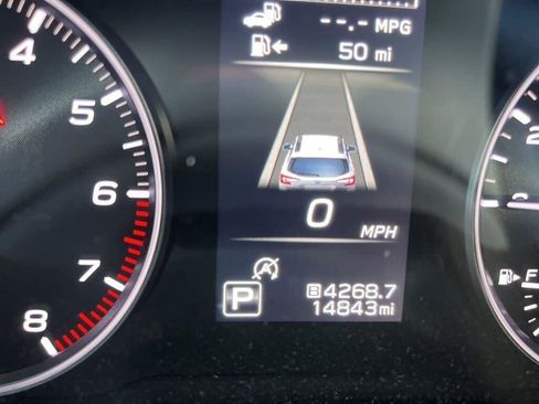 Used 2023 Subaru Outback Premium image 9