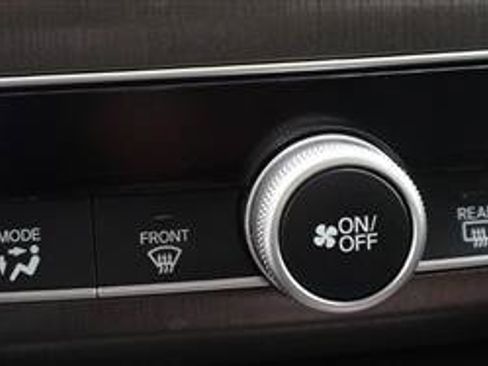 Used 2019 Honda Accord LX image 17