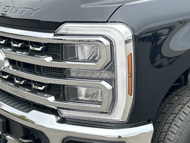 New 2026 Ford F350 Lariat w/ Lariat Ultimate Package AWD/4WD image 9