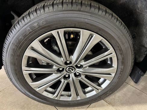 Certified 2025 MAZDA CX-5 Signature image 10