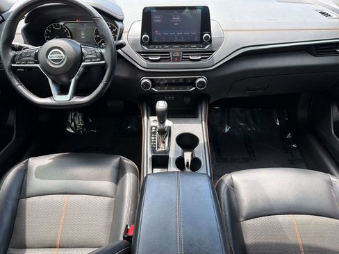 Used 2020 Nissan Altima 2.5 SR w/ Premium Package FWD image 15