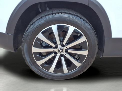 Used 2023 Mercedes-Benz GLB 250 image 12
