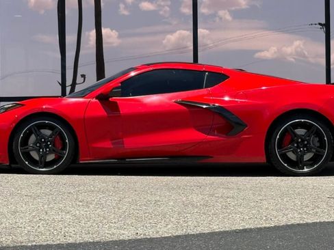 Used 2020 Chevrolet Corvette Stingray Premium Cpe w/ 3LT Preferred Equipment Group RWD image 5