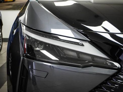 Certified 2023 Lexus RZ 450e Premium w/ Accessory Package (Z1) image 28