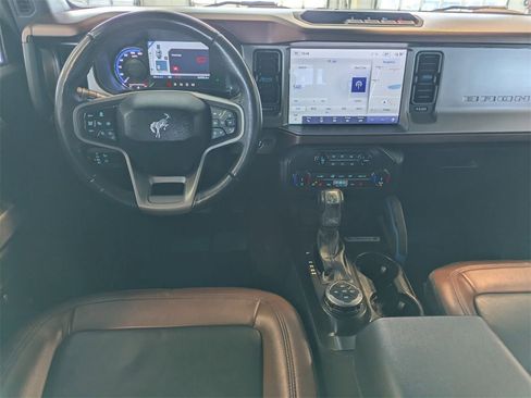 Used 2022 Ford Bronco Outer Banks image 17