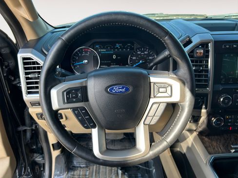 Used 2017 Ford F250 Lariat w/ Lariat Ultimate Package image 13