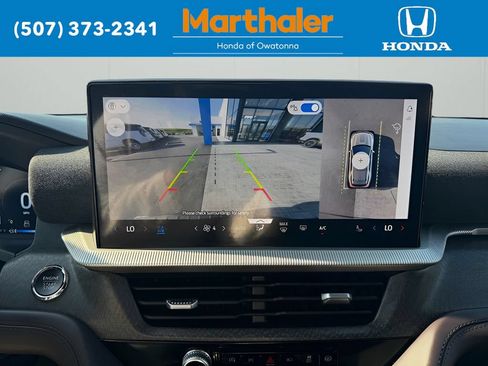 Used 2025 Ford Explorer Platinum w/ LUX Leather Package AWD/4WD image 26