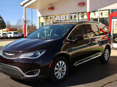 Used 2019 Chrysler Pacifica Touring-L
