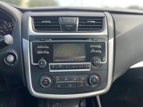 Used 2017 Nissan Altima 2.5 S w/ Power Driver Seat Package FWD image 19
