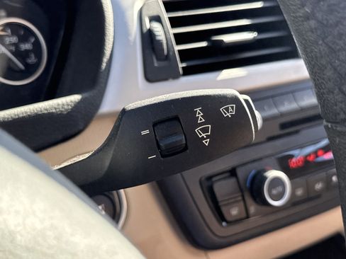 Used 2015 BMW 320i Sedan image 16