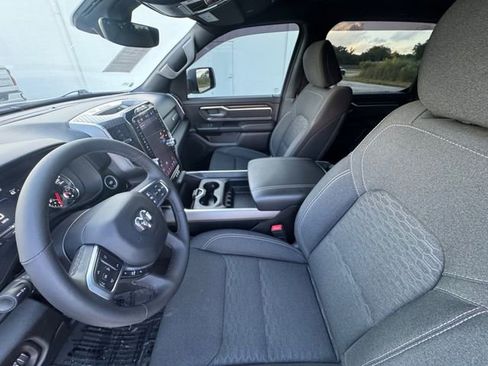 Used 2025 RAM 1500 Big Horn AWD/4WD image 28