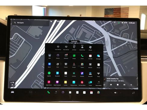 Used 2022 Tesla Model S Plaid image 28