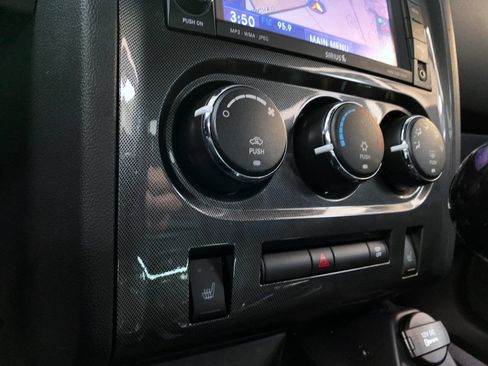 Used 2009 Dodge Challenger R/T RWD image 14