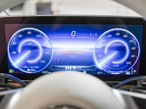 Certified 2023 Mercedes-Benz EQE 500 4MATIC SUV image 16