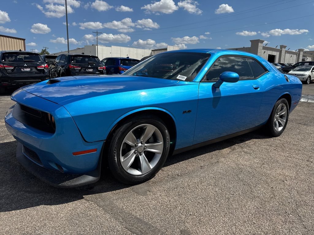 Used 2023 Dodge Challenger R/T w/ Blacktop Package RWD image 3