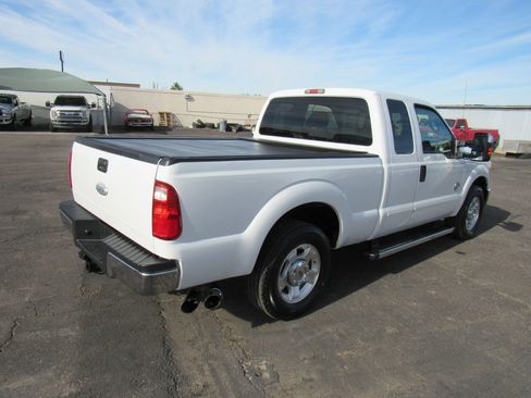 Used 2011 Ford F250 XLT w/ XLT Appearance Pkg image 6