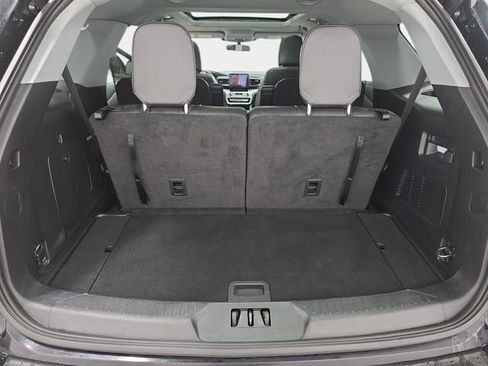 Used 2023 Ford Explorer XLT w/ Equipment Group 202A image 35