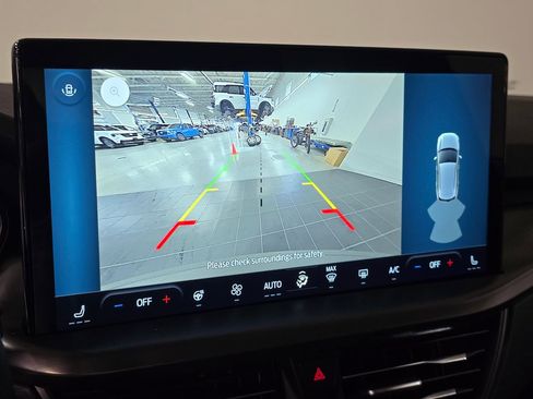 New 2026 Ford Escape SE image 23