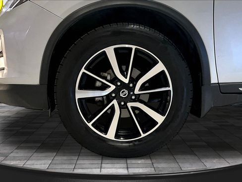 Used 2020 Nissan Rogue SL AWD/4WD image 34