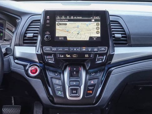 Used 2023 Honda Odyssey Touring image 12
