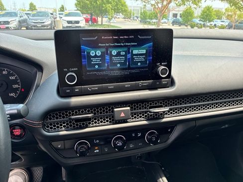 Used 2024 Honda HR-V Sport image 16