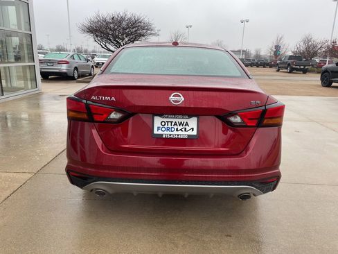 Used 2019 Nissan Altima 2.5 SR w/ SR Premium Package image 6