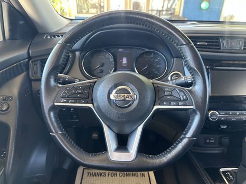 Used 2018 Nissan Rogue SL w/ Premium Package FWD image 20