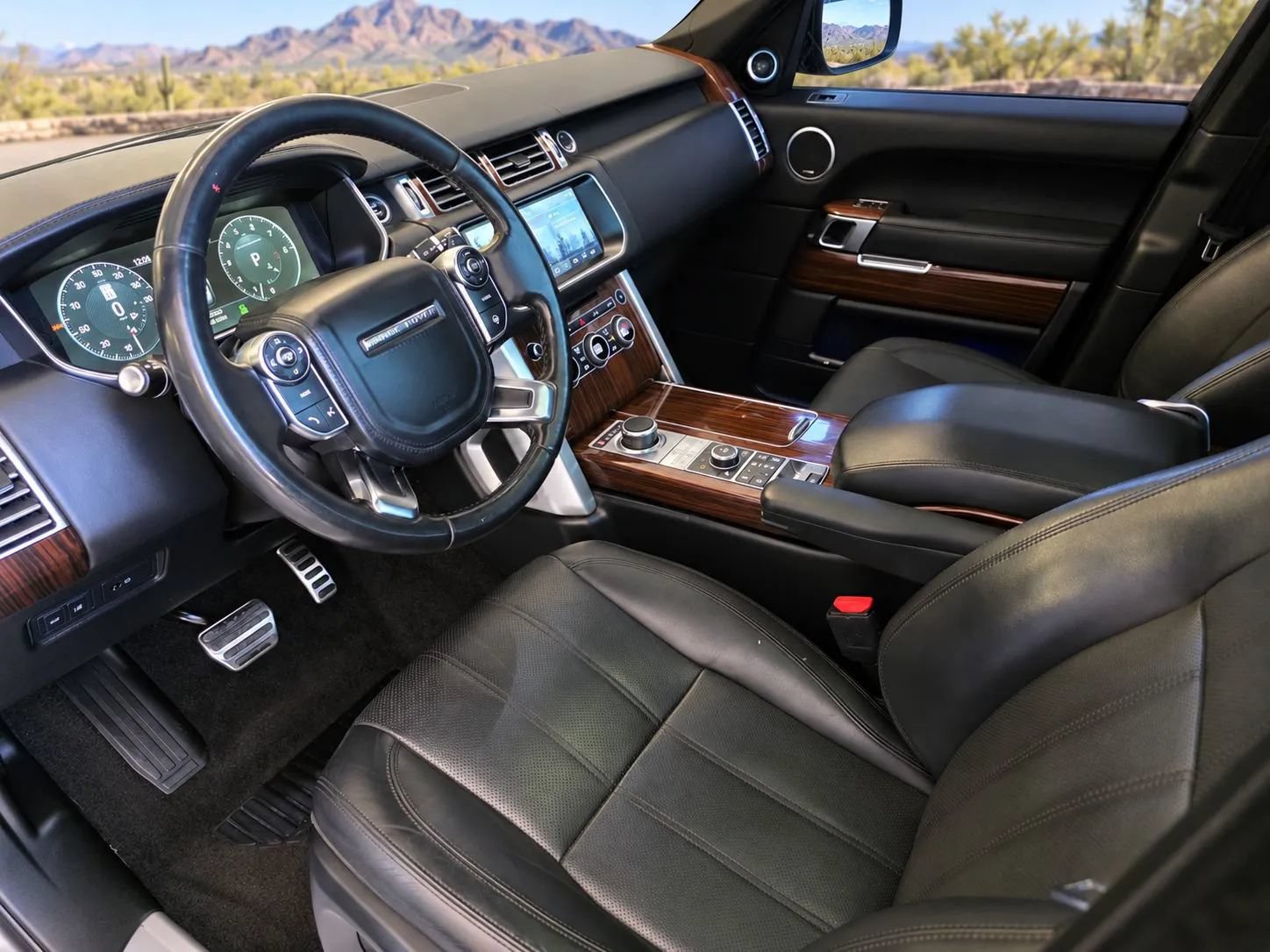 Used 2017 Land Rover Range Rover Long Wheelbase Supercharged AWD/4WD image 9