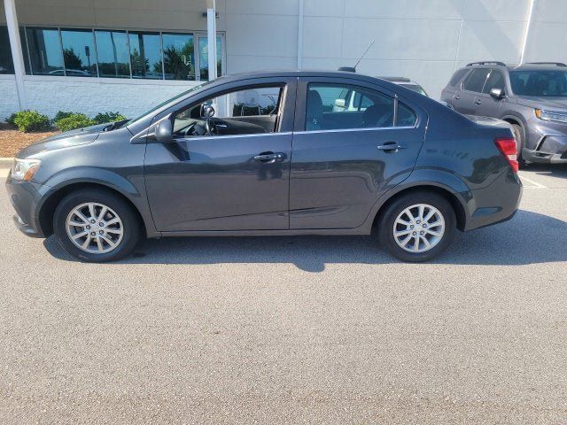 Used 2017 Chevrolet Sonic LT w/ Convenience Package FWD image 4