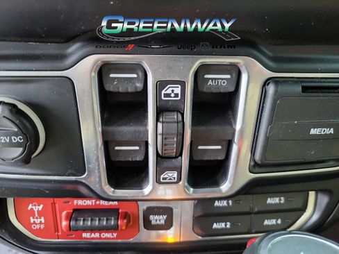 Used 2018 Jeep Wrangler Unlimited Rubicon AWD/4WD image 13