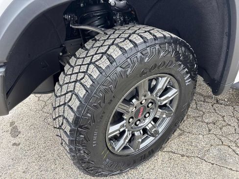 New 2026 GMC Sierra 1500 AT4X image 42