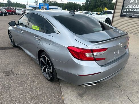 Used 2022 Honda Accord Sport image 7