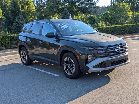 Used 2025 Hyundai Tucson SEL FWD image 2