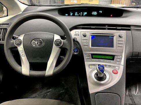Used 2014 Toyota Prius Two FWD image 15