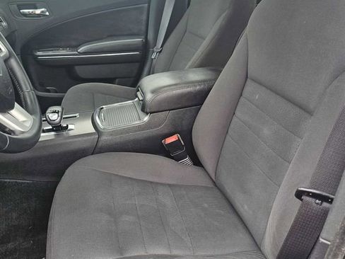 Used 2013 Dodge Charger SXT image 18
