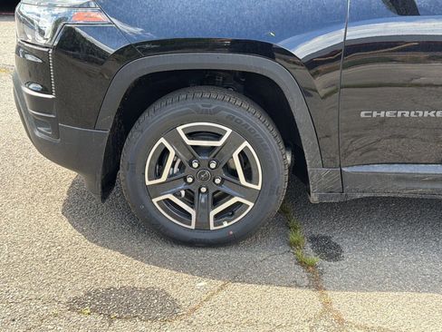 New 2026 Jeep Cherokee Limited AWD/4WD image 12