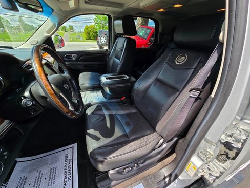 Used 2014 Cadillac Escalade Platinum image 14