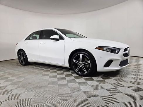 Used 2022 Mercedes-Benz A 220 4MATIC image 1