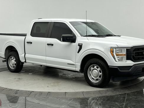 Used 2021 Ford F150 XL w/ Trailer Tow Package image 3
