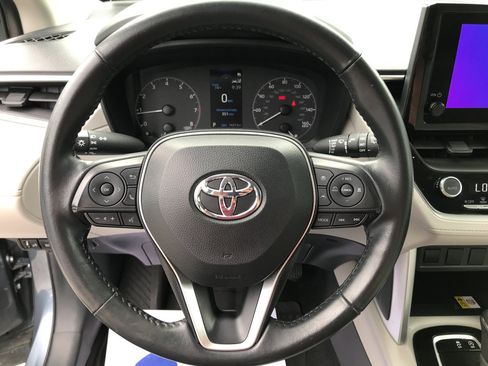 Certified 2023 Toyota Corolla Cross LE AWD/4WD image 15