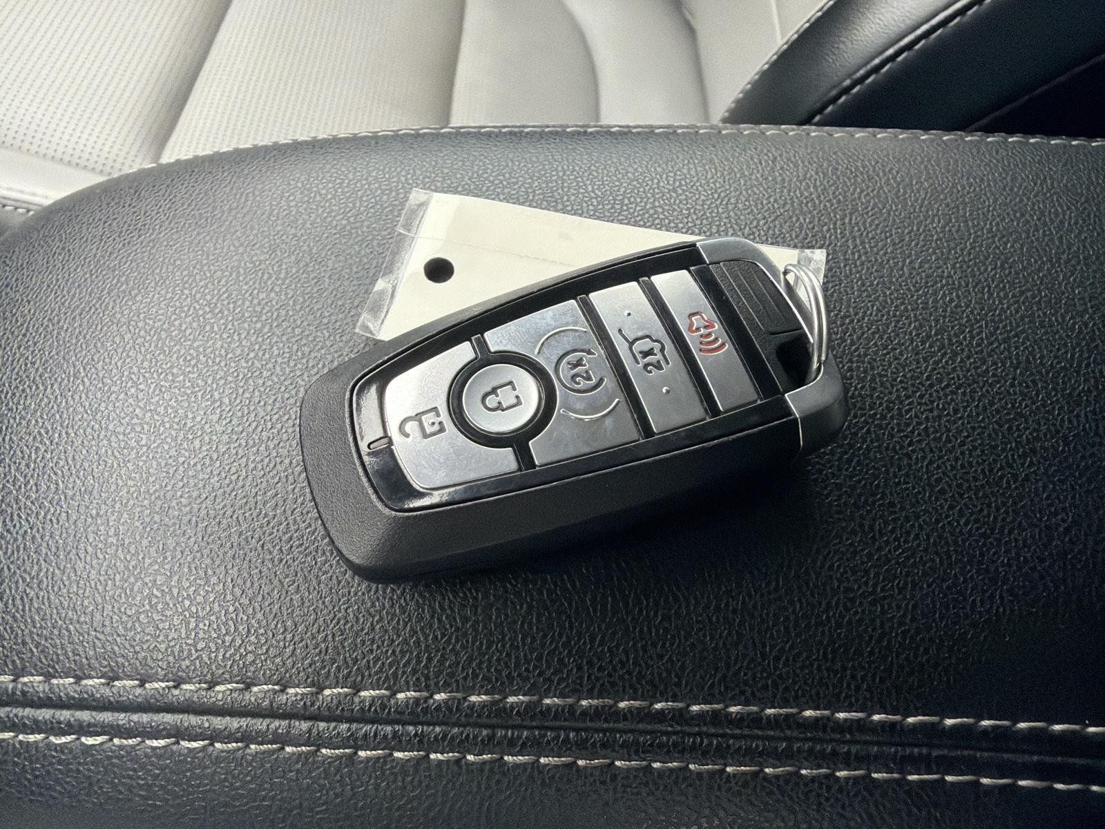 Used 2023 Ford Escape Platinum AWD/4WD image 26
