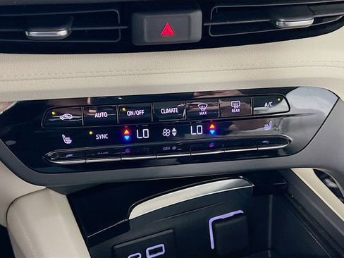 Used 2022 Buick Envision Preferred image 19