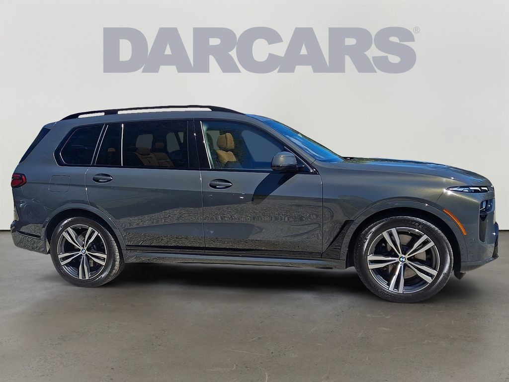 Used 2026 BMW X7 xDrive40i w/ M Sport Package AWD/4WD image 7
