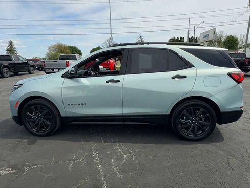 Certified 2022 Chevrolet Equinox RS w/ Infotainment Package FWD image 5