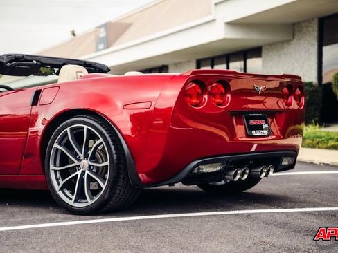 Used 2013 Chevrolet Corvette 427 w/ 1SB Preferred Equipment Group RWD image 49