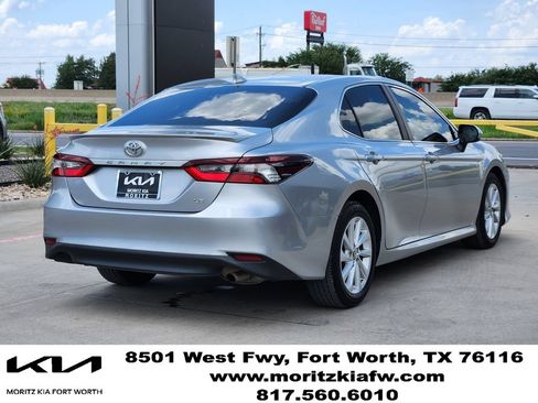 Used 2023 Toyota Camry LE FWD image 4