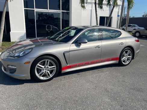 Used 2011 Porsche Panamera 4 image 36