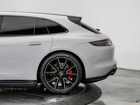 Used 2023 Porsche Panamera GTS AWD/4WD image 10