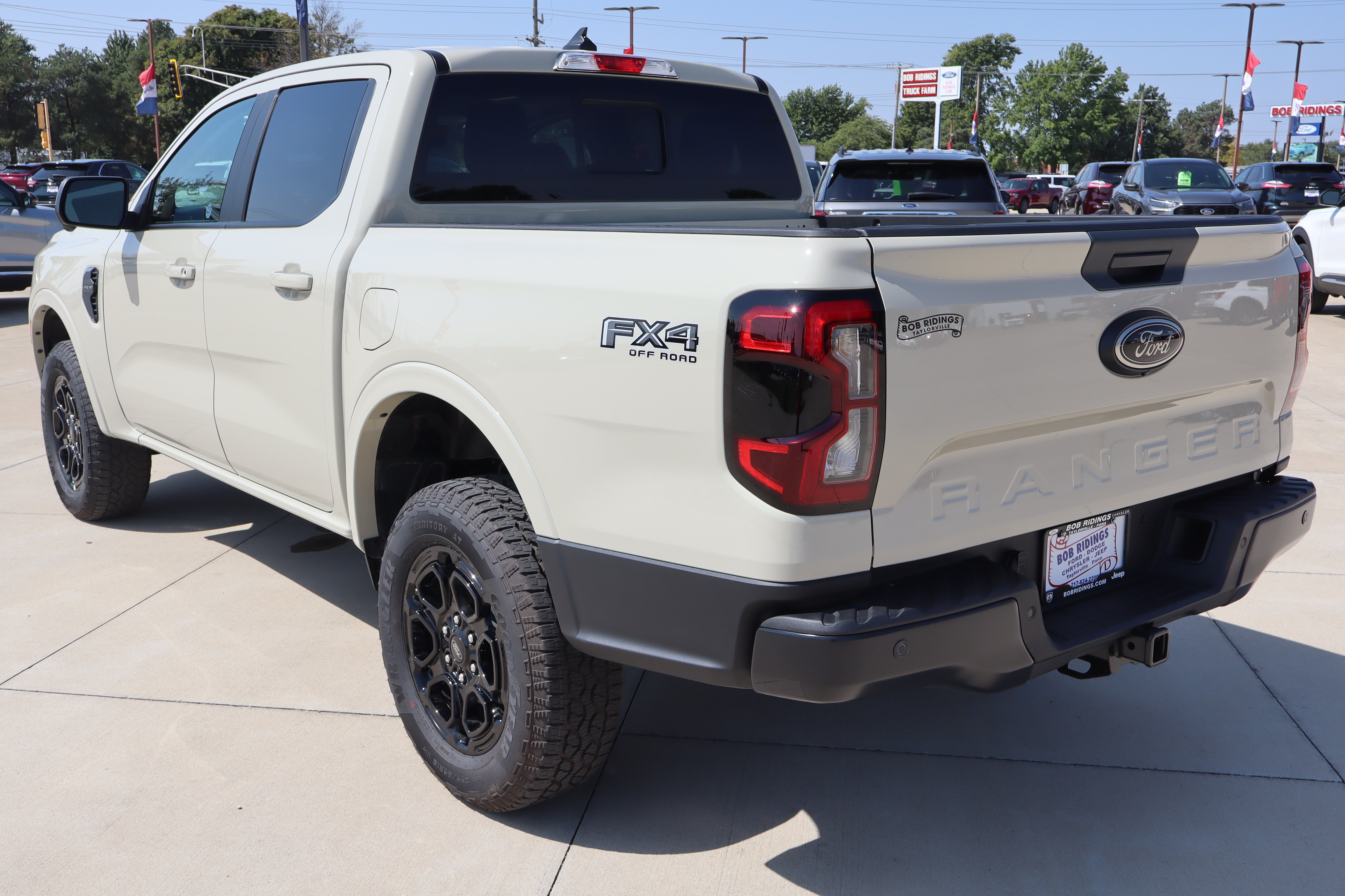 New 2026 Ford Ranger Lariat w/ FX4 Off-Road Package AWD/4WD image 7