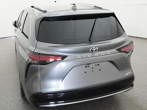New 2026 Toyota Sienna Limited FWD image 6
